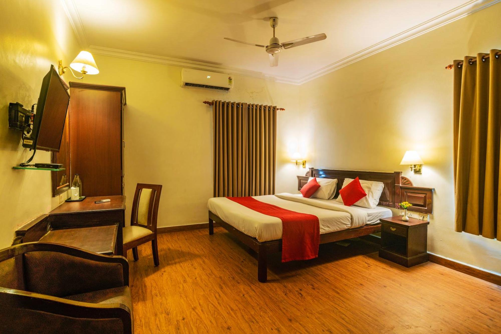 Hotel Archana Inn Kochi Екстер'єр фото