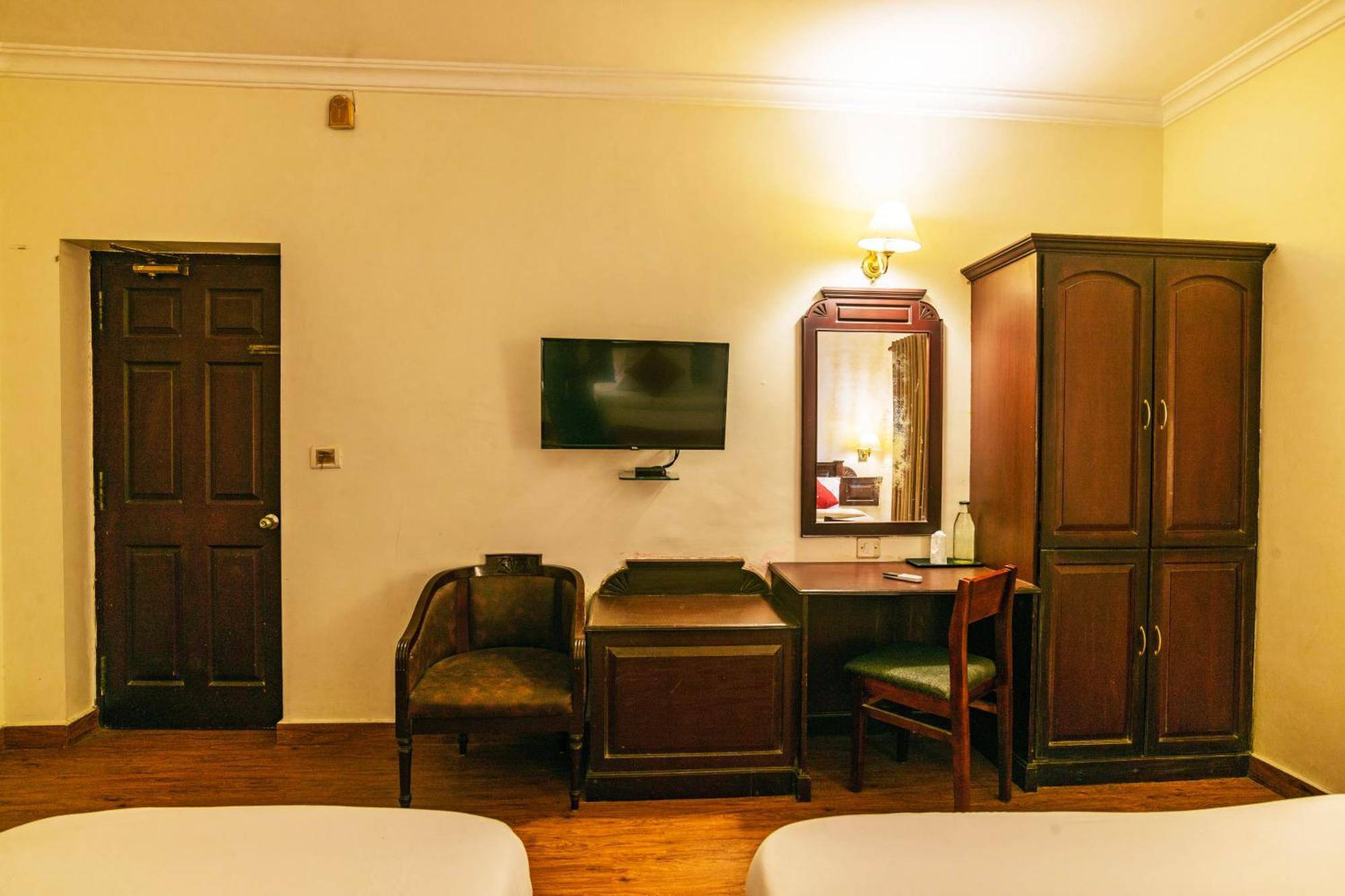 Hotel Archana Inn Kochi Номер фото